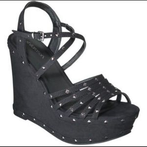 NWOT Black Xhilaration Wedges